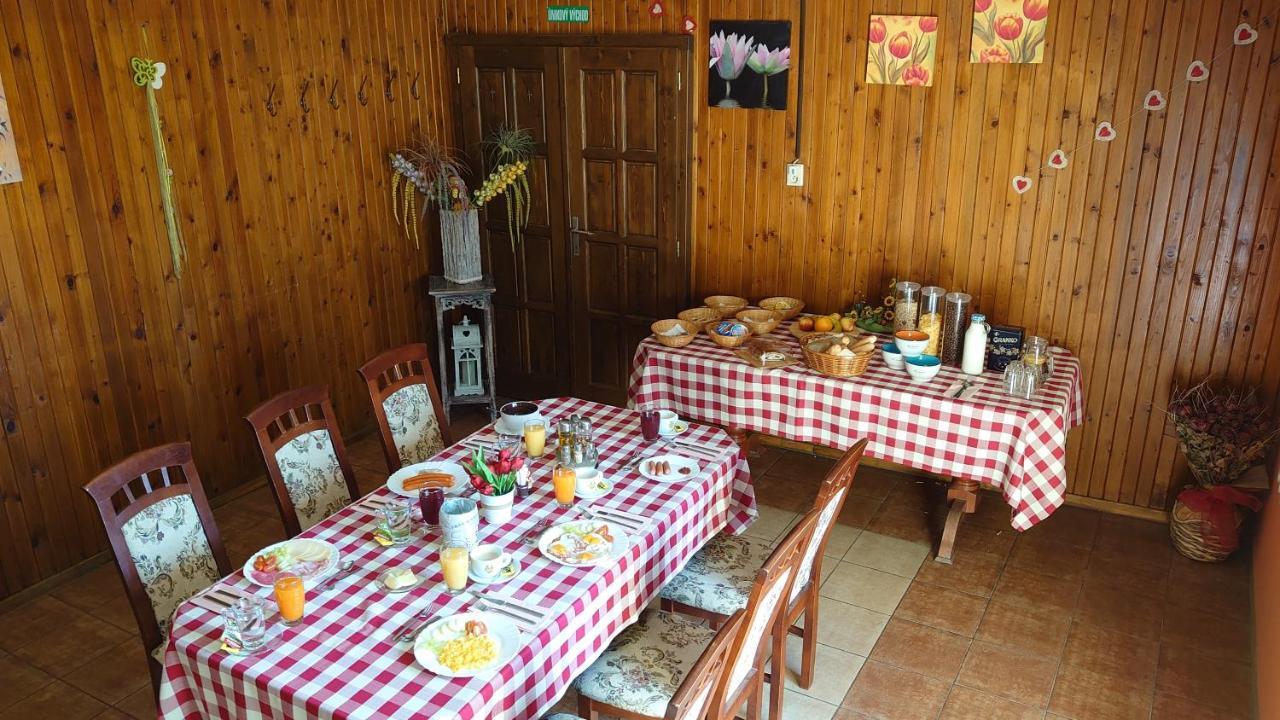 Spissky Stvrtok Penzion & Bar Natali מראה חיצוני תמונה