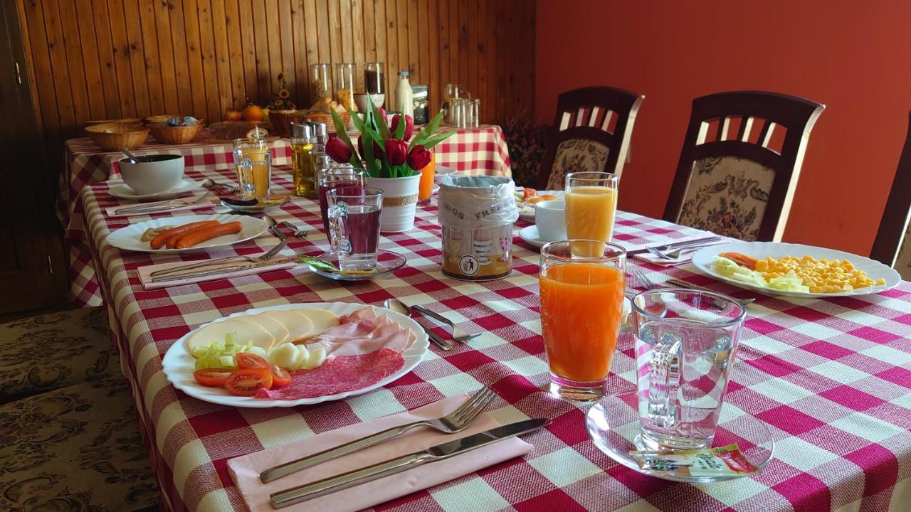 Spissky Stvrtok Penzion & Bar Natali מראה חיצוני תמונה
