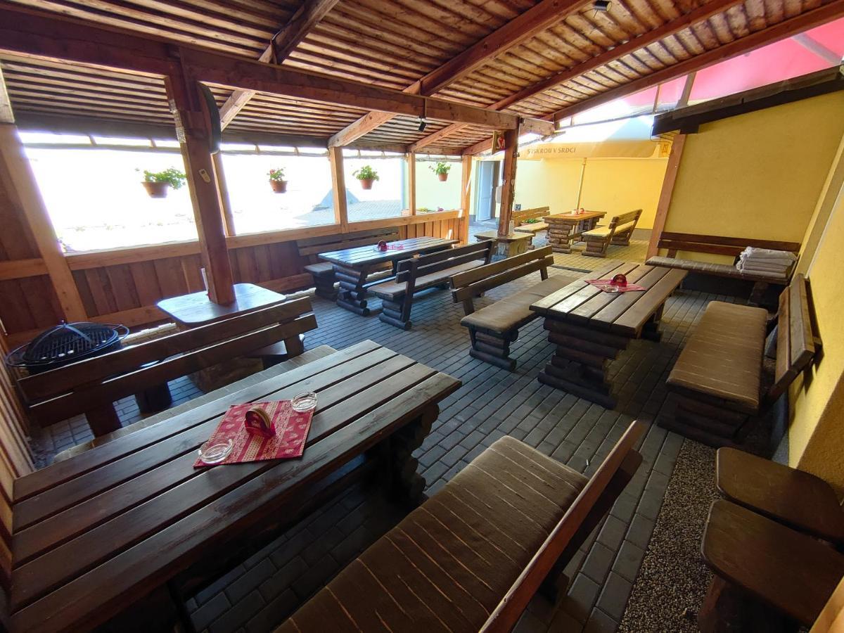 Spissky Stvrtok Penzion & Bar Natali מראה חיצוני תמונה
